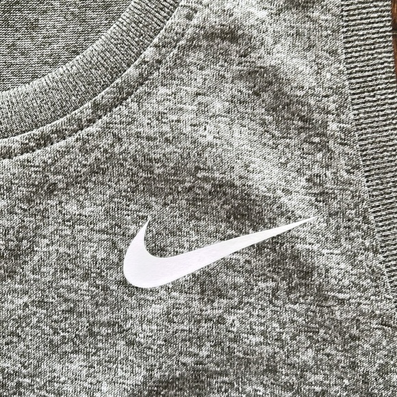 NWT!! Nike Dri Fit tank top, size women’s x-small - Picture 7 of 10